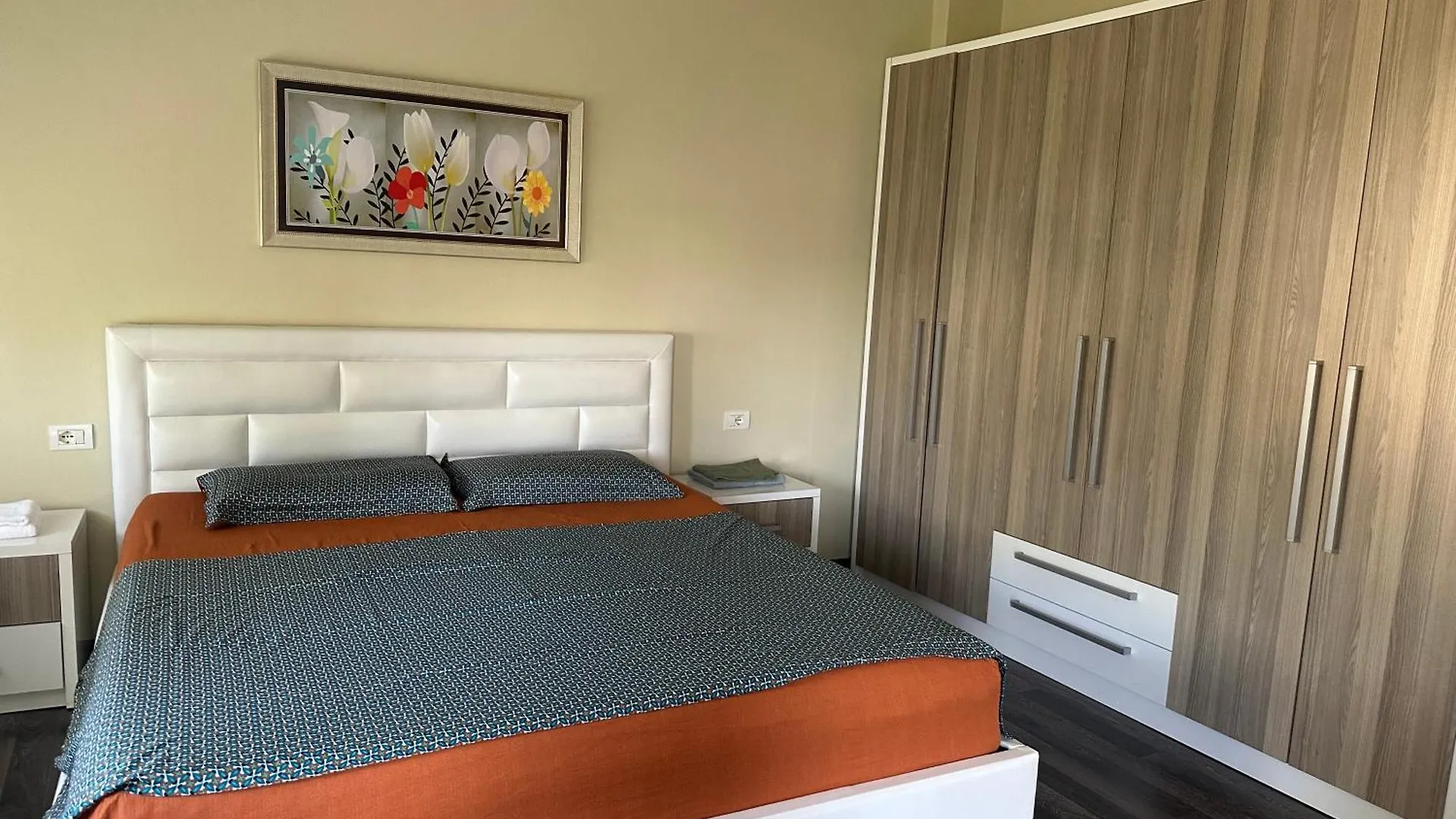 Vila Neziri Durres Villa